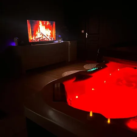 Le Sensual Love hotel *